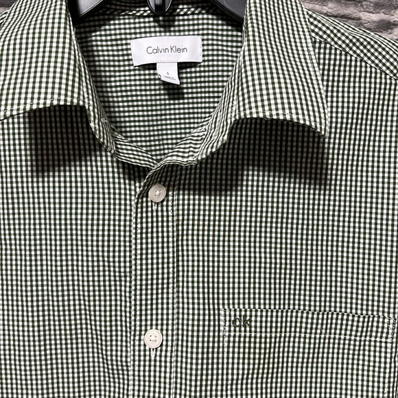 Calvin Klein button down shirt - Picture 2 of 4